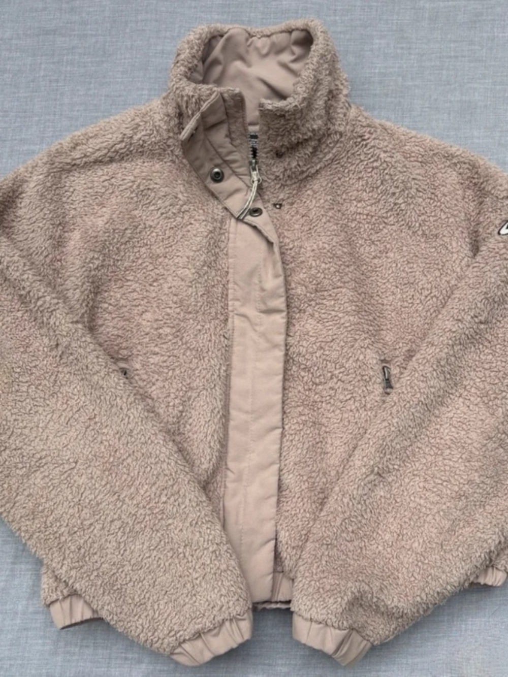 Vuori Sherpa Fleece Full Zip size small Jacket Soft and Cozy